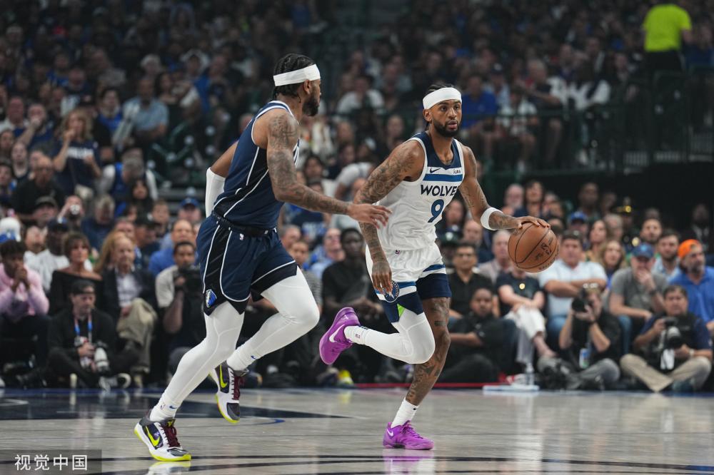 期间仍随队 期间仍随队