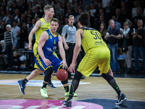 期间仍随队 期间仍随队